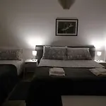 La Terrazza Near The Bed & Breakfast
