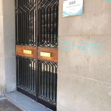 La Terrazza Near The Couette-café